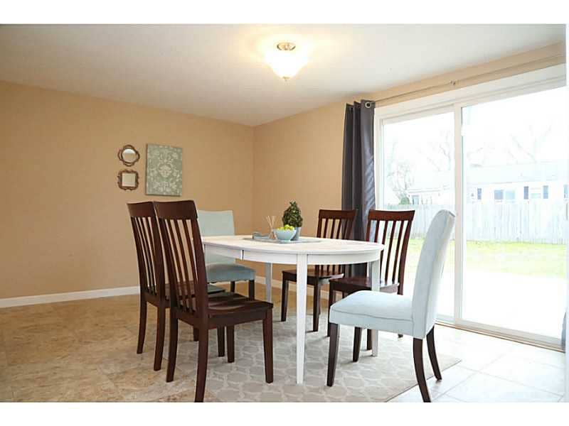 [CREDIT: Statewide MLS] 105 Stillwater Drive, dining room.